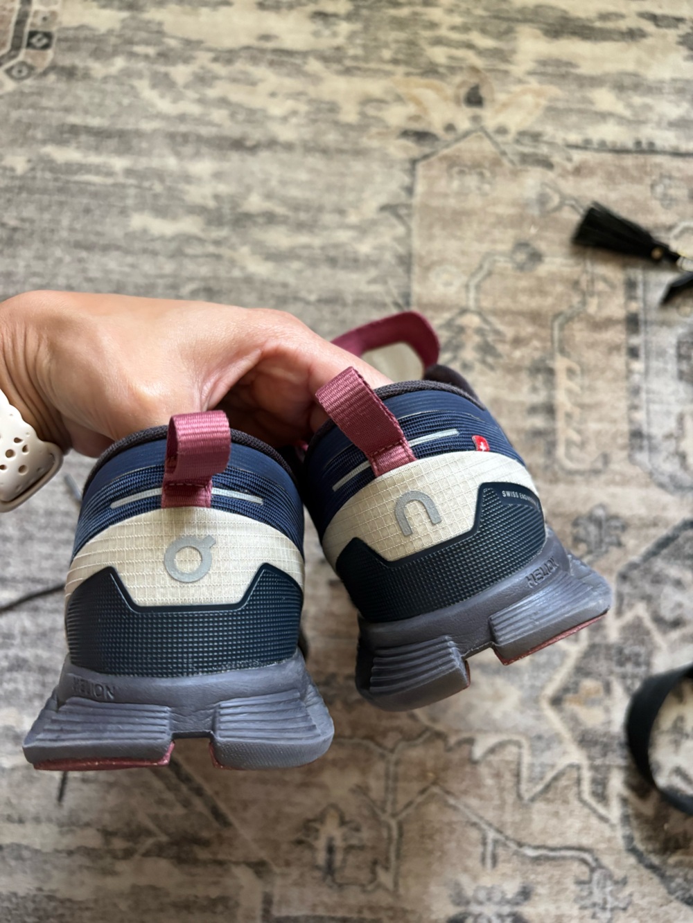 On Cloud X Shift Swiss running shoes size 9.5 Navy Ink Cherry Translucent Monom - Picture 2 of 9